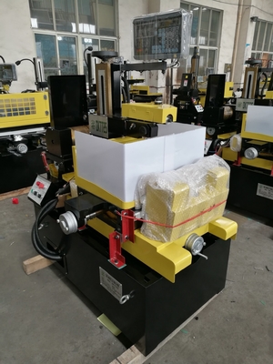 Máquina EDM de corte de fio CNC super económica Dk7732 com serviço pós-venda