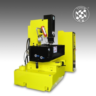 Máquina de derretimento de partículas de ferro com eixo Z CNC EDM650