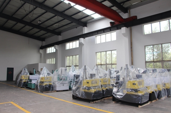 Sinker CNC EDM450h com função de superfície de espelho