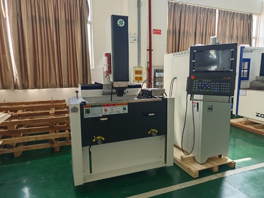Máquina de descarga elétrica CNC EDM450H para usinagem de precisão
