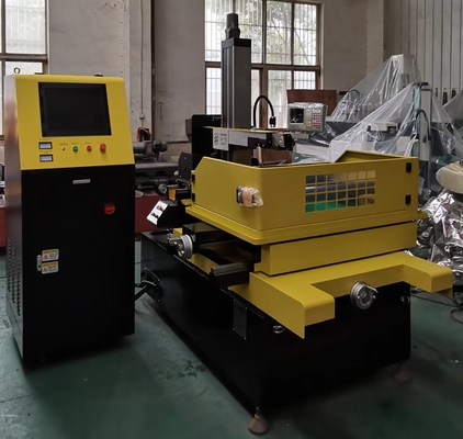 Máquina EDM de corte de fios CNC S500 com trilho de guia linear