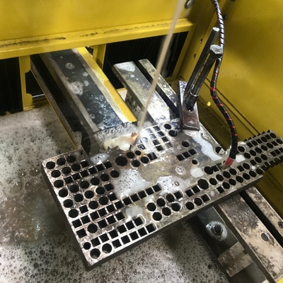 Corte de precisão com máquina EDM de corte de fio de velocidade média S400