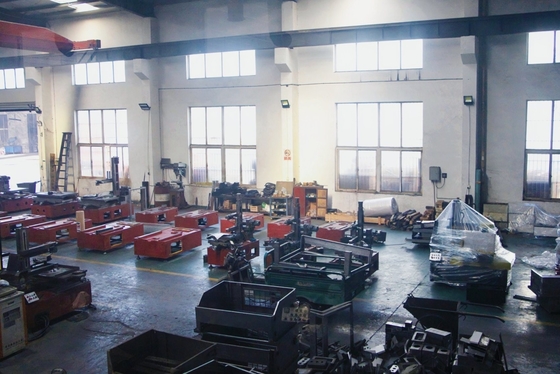 Centro de Mecânica Vertical CNC de Alta Precisão Vmc855 com Controle de Loop Semicerrado