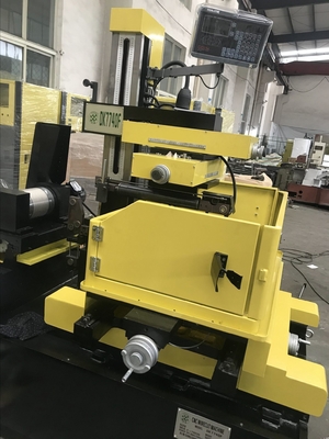 CNC Wire Cut EDM Dk7750F para corte preciso e rápido