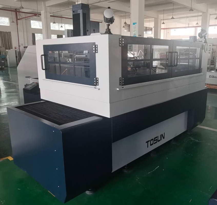 Máquina EDM de corte de fio CNC de grande viagem de grande comprimento Dk77120 para corte de metal de precisão